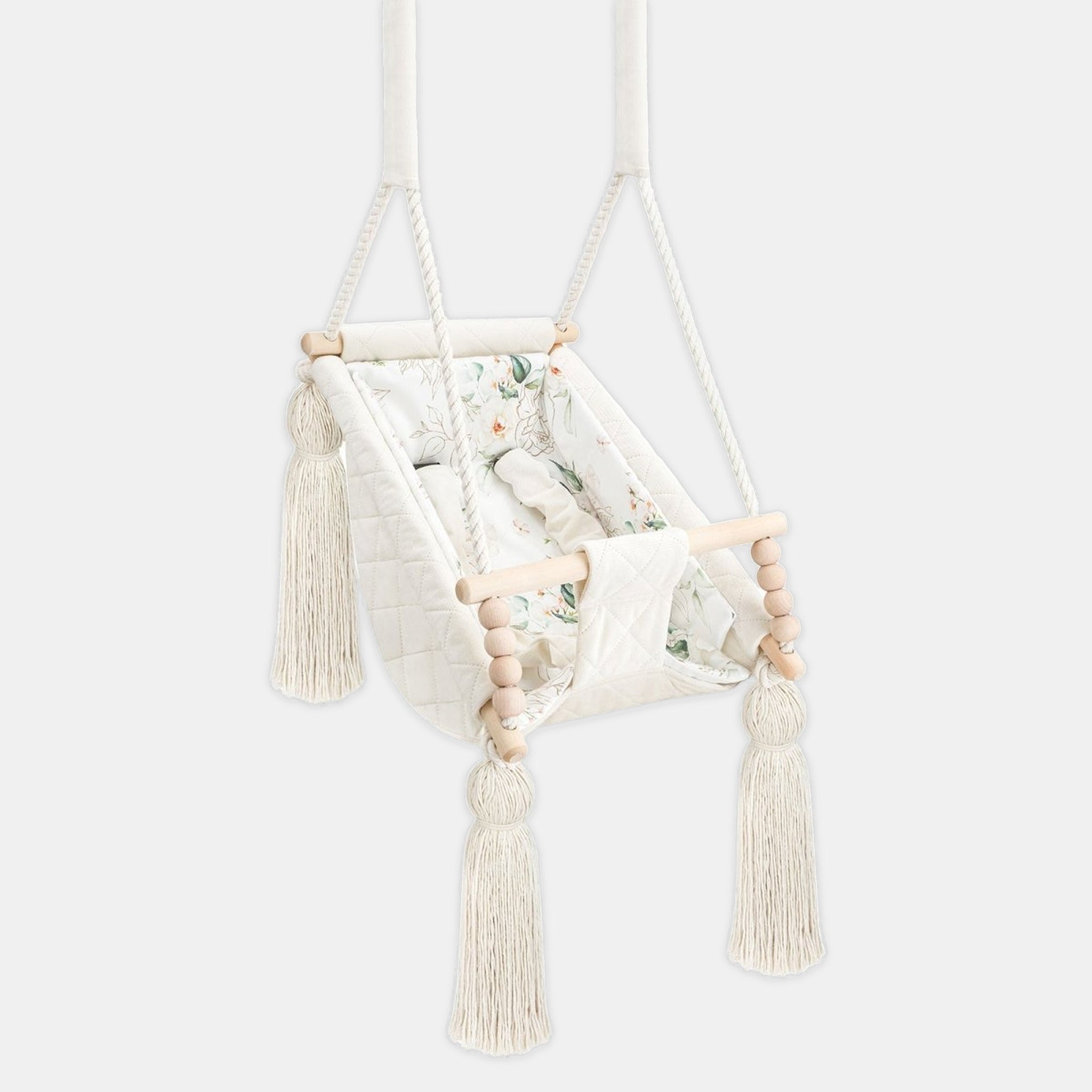 Hamac bébé suspendu en velours beige, vue de face avec insert en coton amovible